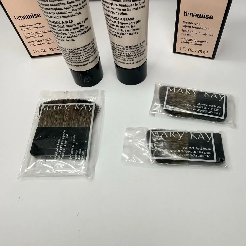 2-Mary Kay Bronze 7 Timewise Luminous 038720 & Matte 038771 Foundation MK Brush